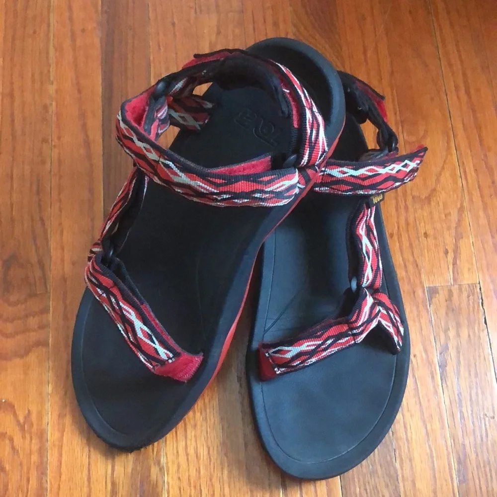 Teva Hurricane XLT Sandals Sz 7